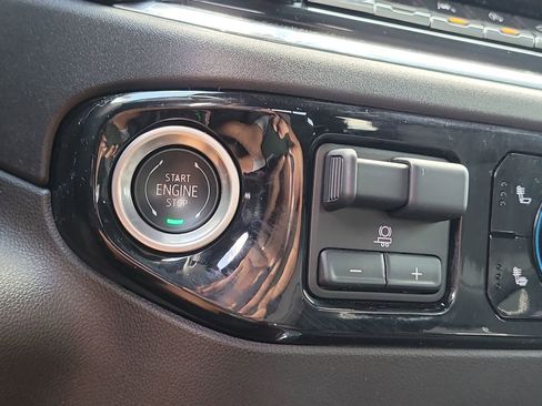 Used 2024 Chevrolet Silverado 1500 RST w/ Convenience Package II image 25