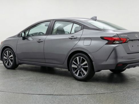 Used 2025 Nissan Versa SV image 6