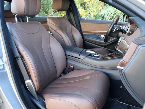Used 2015 Mercedes-Benz S 550 4MATIC Sedan image 12