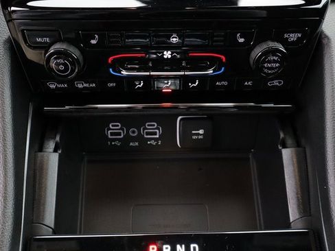 New 2025 Jeep Grand Cherokee Altitude image 20