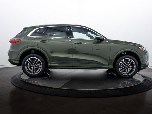 New 2025 Audi Q5 Premium image 3