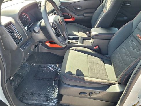 New 2025 Nissan Frontier PRO-4X w/ Tow Package image 8