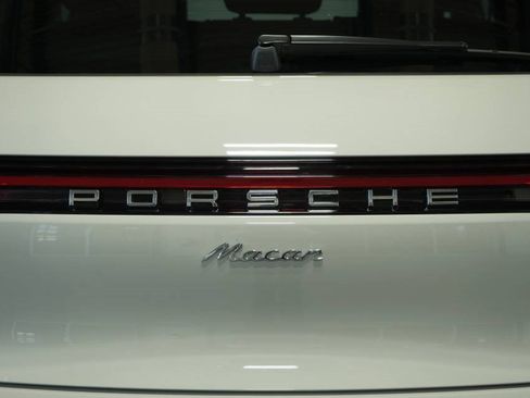 New 2025 Porsche Macan image 37