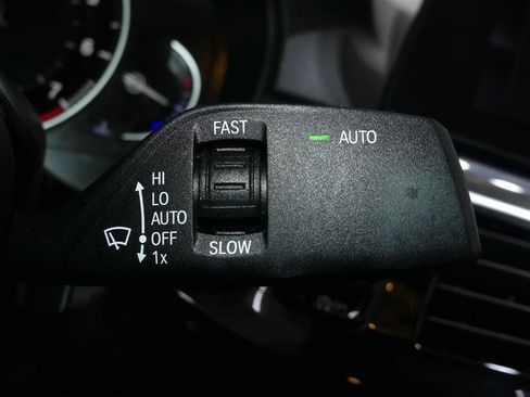 Used 2018 BMW 530i xDrive image 34