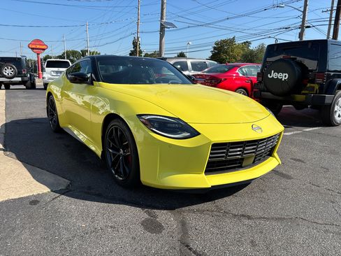Used 2024 Nissan Z Performance w/ Floor Mat Package image 9