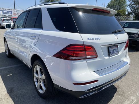 Used 2017 Mercedes-Benz GLE 350 w/ Premium 1 Package image 9