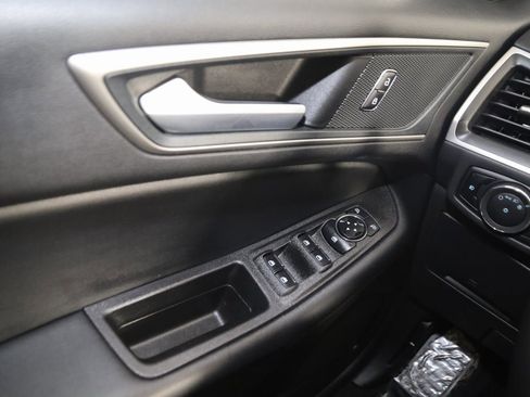 Used 2024 Ford Edge SEL w/ Convenience Package image 29