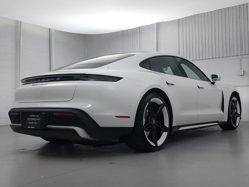 Certified 2020 Porsche Taycan image 7