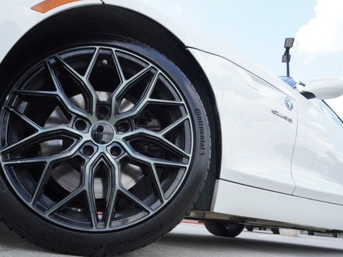 Used 2013 BMW Z4 sDrive35i RWD image 11
