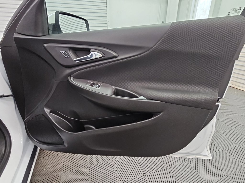Used 2024 Chevrolet Malibu LT FWD image 39