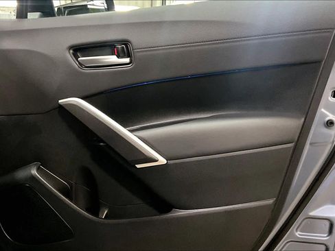 Used 2026 Toyota Corolla Cross XLE w/ Convenience Package image 23