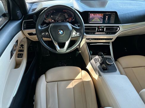 Used 2020 BMW 330i Sedan w/ Convenience Package image 23