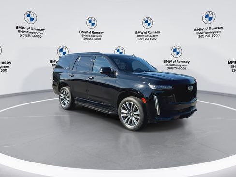 Used 2021 Cadillac Escalade Sport AWD/4WD image 2