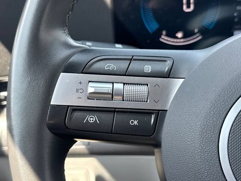 Used 2025 Hyundai Kona SEL AWD/4WD image 31