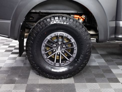 Used 2019 Ford F150 Raptor w/ Equipment Group 802A Luxury image 40