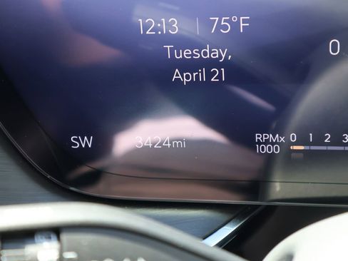 Used 2025 Buick Envision Preferred AWD/4WD image 30