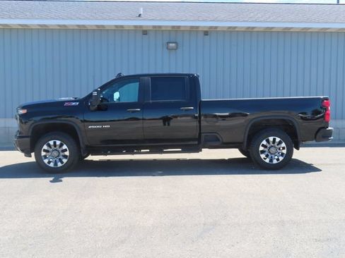 Used 2024 Chevrolet Silverado 2500 Custom w/ Custom Value Package AWD/4WD image 6