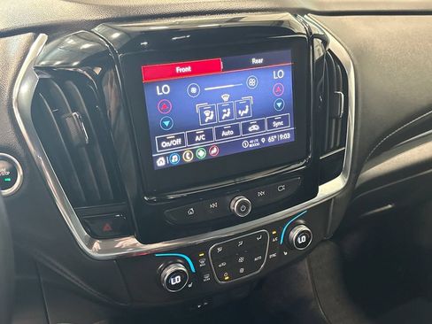 Used 2023 Chevrolet Traverse LT AWD/4WD image 27