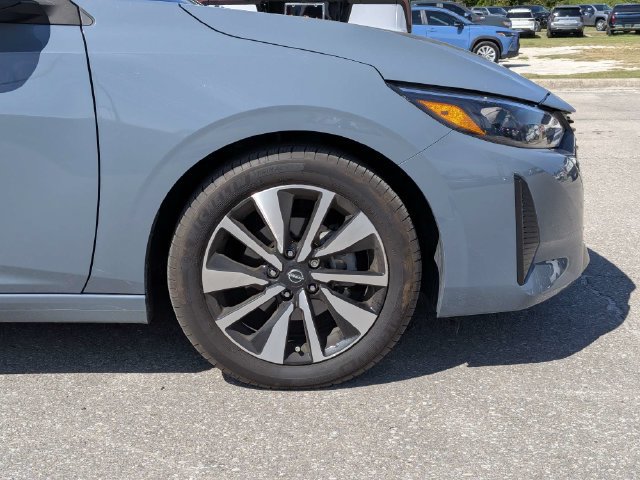Used 2025 Nissan Sentra SV w/ SV Premium Package FWD image 9