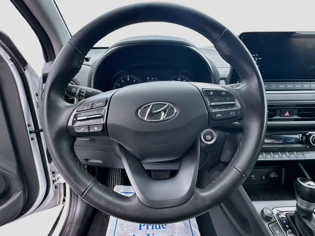 Used 2023 Hyundai Kona SEL w/ Convenience Package AWD/4WD image 11
