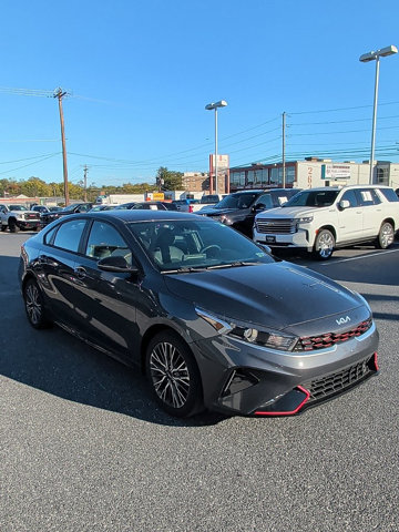 Used 2023 Kia Forte GT-Line FWD image 3