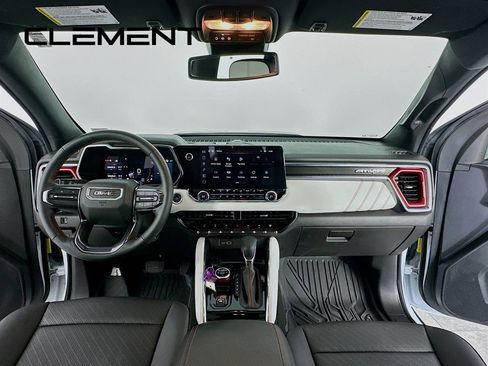 Used 2024 GMC Canyon AT4X image 12