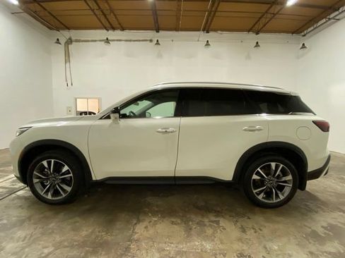 Used 2023 INFINITI QX60 Luxe FWD image 2