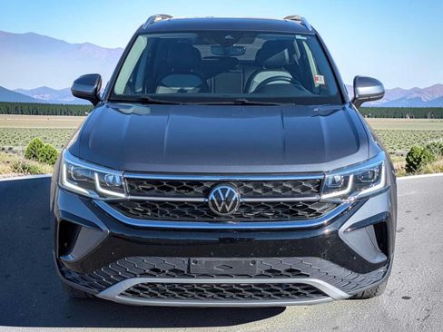 Used 2023 Volkswagen Taos SEL AWD/4WD image 9