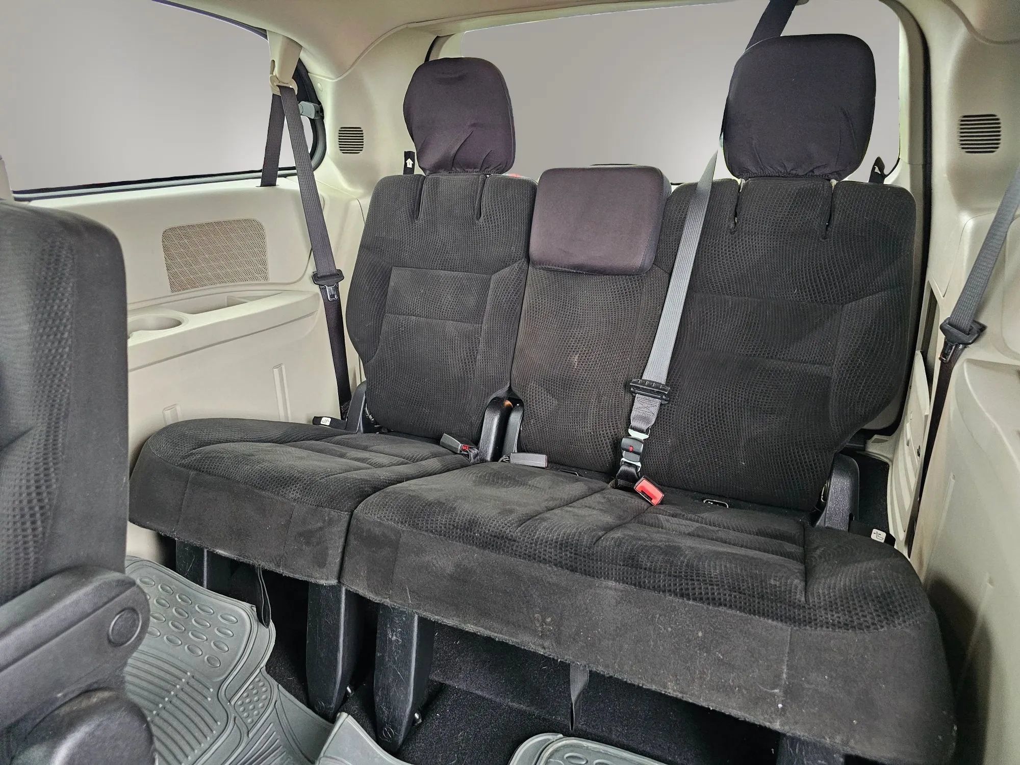 Used 2015 Dodge Grand Caravan SE w/ Quick Order Package 29E SE FWD image 5