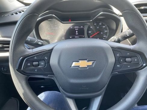 Used 2023 Chevrolet TrailBlazer LT w/ Convenience Package image 22