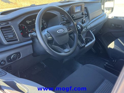 Used 2024 Ford Transit 250 Low Roof w/ Exterior Upgrade Package image 5