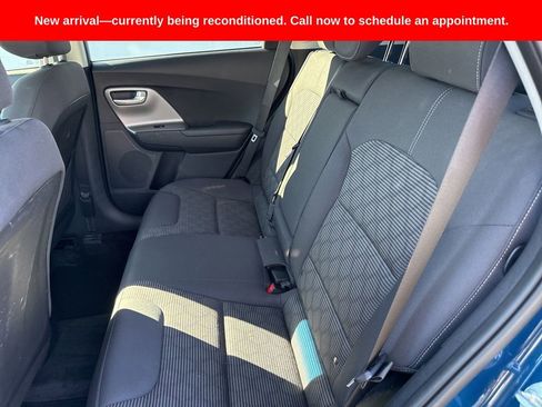Used 2018 Kia Niro LX image 12