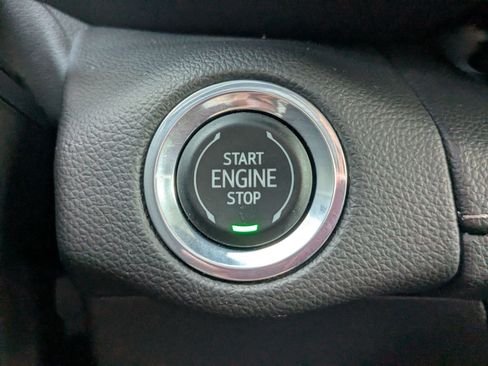 Used 2023 Buick Envision Essence AWD/4WD image 21