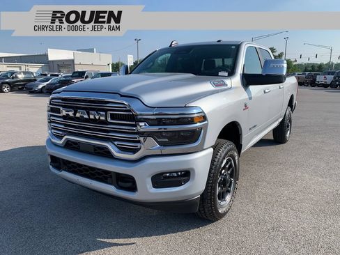 Used 2026 RAM 2500 Laramie AWD/4WD image 1