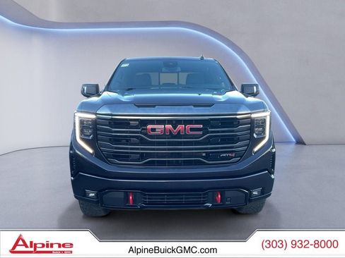 Used 2022 GMC Sierra 1500 AT4 w/ AT4 Preferred Package image 8