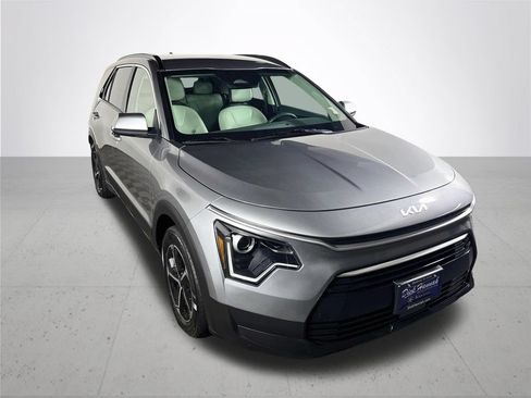 Certified 2023 Kia Niro EX FWD image 5