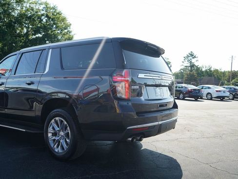 Used 2023 Chevrolet Suburban Premier AWD/4WD image 21
