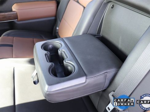 Used 2021 Chevrolet Silverado 1500 High Country w/ Technology Package image 19