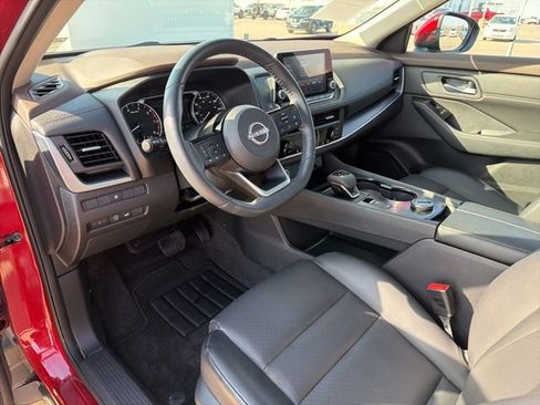 Used 2023 Nissan Rogue SV w/ SV Premium B Package AWD/4WD image 10