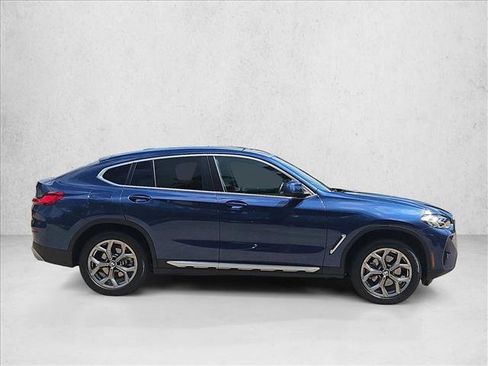 Used 2025 BMW X4 xDrive30i AWD/4WD image 4