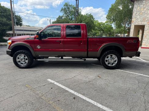 Used 2015 Ford F250 Lariat w/ Lariat Ultimate Package AWD/4WD image 8