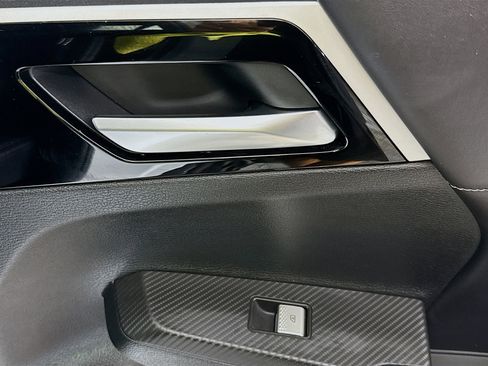 Used 2023 Mitsubishi Outlander SE image 30