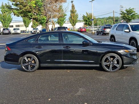 Used 2026 Honda Accord SE image 7
