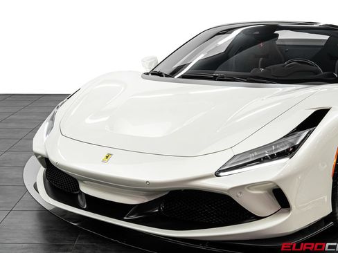 Used 2023 Ferrari F8 Tributo RWD image 16
