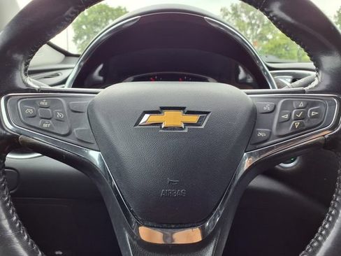 Used 2018 Chevrolet Malibu LT FWD image 14