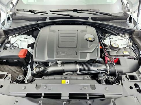 New 2025 Land Rover Range Rover Velar Dynamic SE image 32