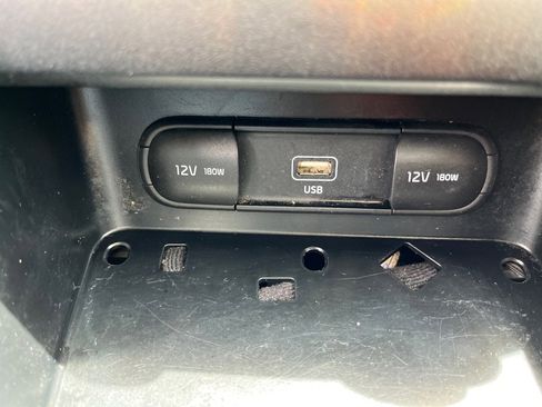 Used 2022 Kia Forte LXS image 12