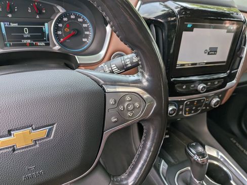 Used 2018 Chevrolet Traverse High Country AWD/4WD image 24