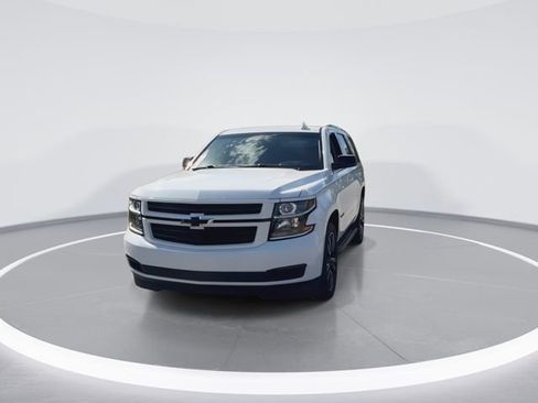 Used 2019 Chevrolet Tahoe LT w/ RST Edition AWD/4WD image 4