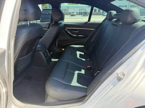 Used 2018 BMW 330i xDrive Sedan w/ Convenience Package AWD/4WD image 28